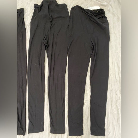 Maternity pants bundle. - Picture 3 of 6
